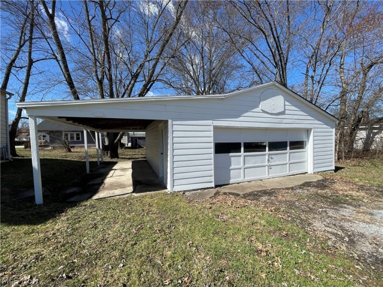 331 Ohio Avenue, Ravenna, OH - Photo 2