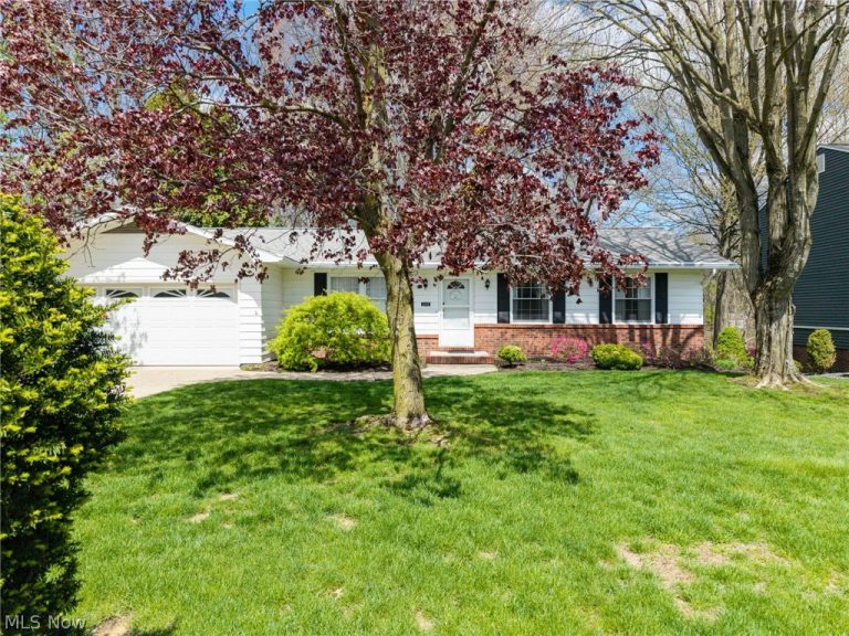 2357 Woodpark Road, Akron, OH - Photo 4
