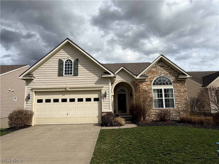 895 Highridge Lane, Kent, OH, 44240
