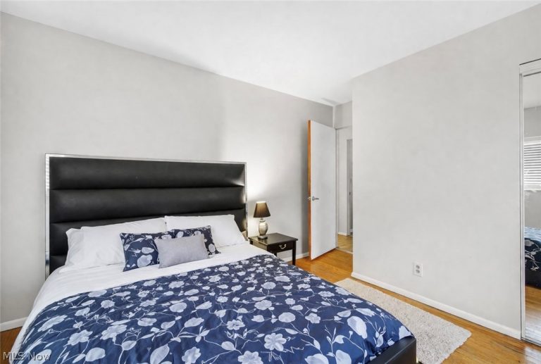 1300 Hazel Street, Akron, OH - Photo 6