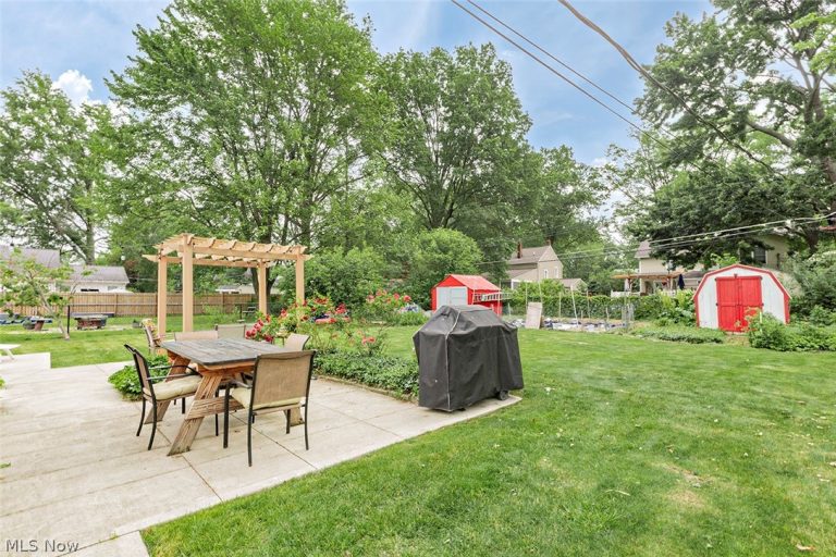 8279 Westmoor Road, Mentor, OH - Photo 3