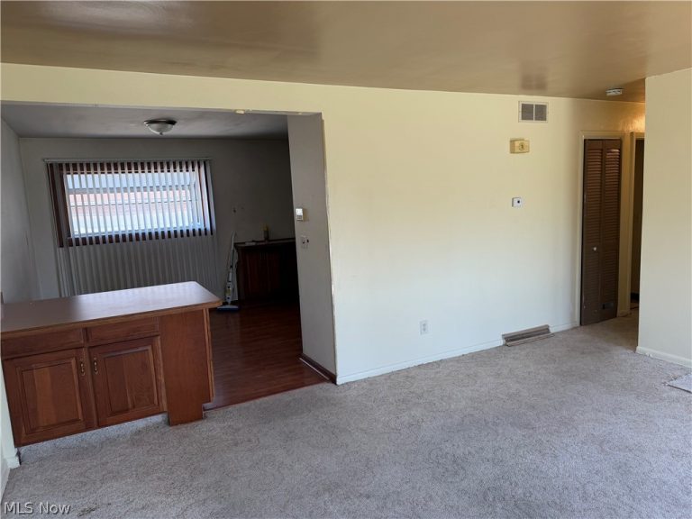2860 Linda Drive, Warren, OH - Photo 6