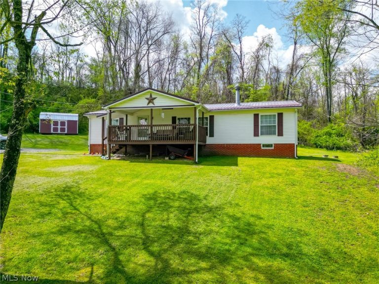 205 Township Road 216, Richmond, OH - Photo 2