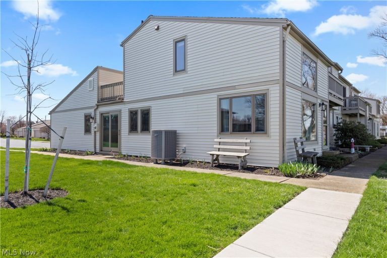 1371 Cleveland Road #E, Huron, OH - Photo 6