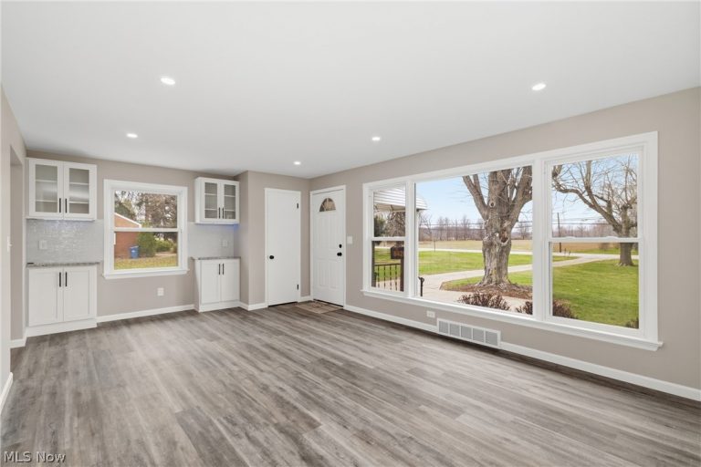 8420 Avon Belden Road, North Ridgeville, OH - Photo 6