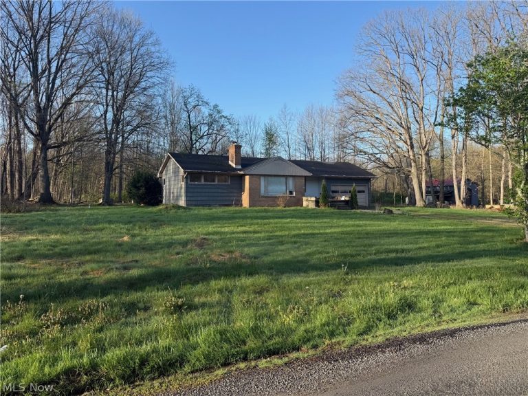 8466 Whipporwill Road, Ravenna, OH - Photo 4