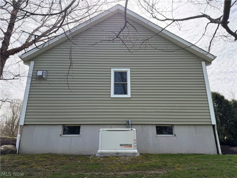 3020 Worrell Road, Willoughby Hills, OH - Photo 5