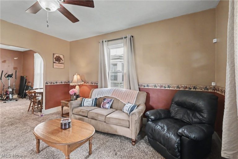 211 Center Street, Bucyrus, OH - Photo 4