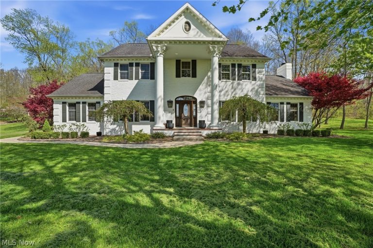 30 Catalino Drive, Parkersburg, WV, 26104