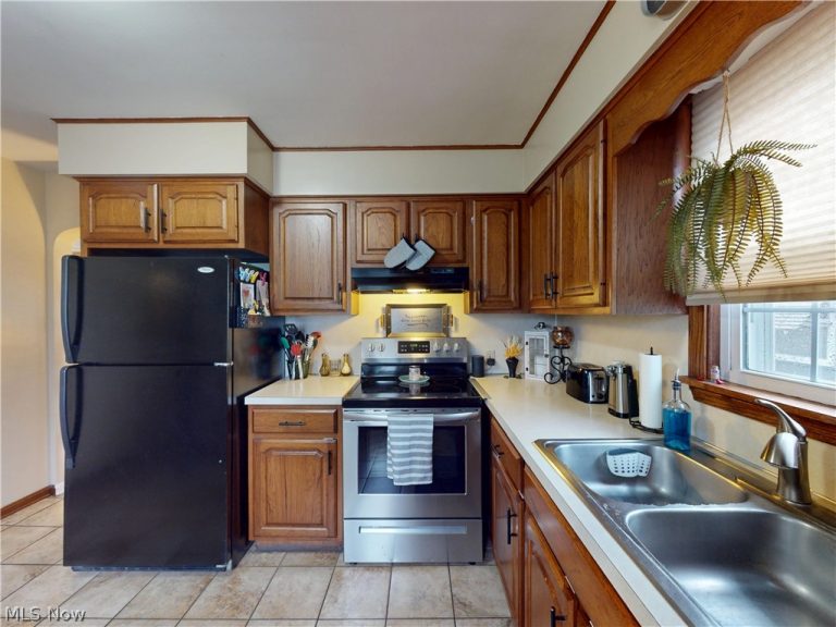 1405 35th Street, Canton, OH - Photo 6