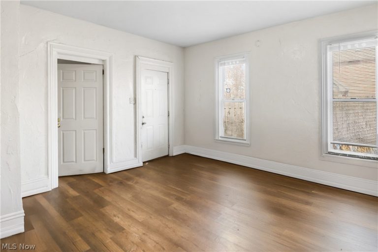 499 Brown Street, Akron, OH - Photo 5