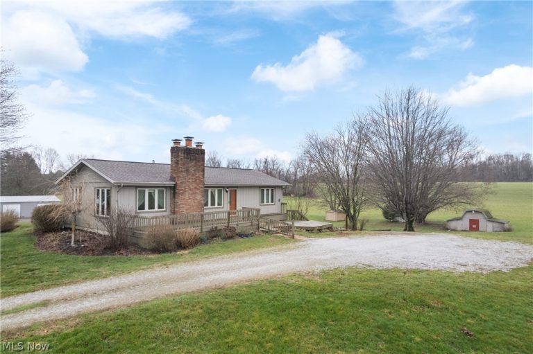 5626 Arlington Road, Clinton, OH - Photo 2