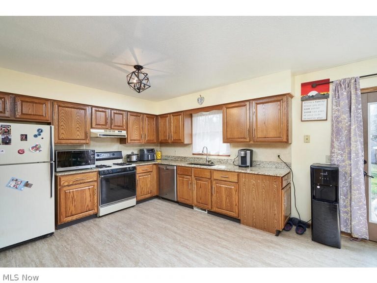 183 Mccadden Avenue, Massillon, OH - Photo 5