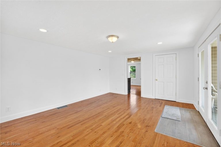 744 Wooster Street, Canal Fulton, OH - Photo 2