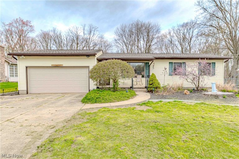 2989 Fair Oaks Drive, Norton, OH, 44203
