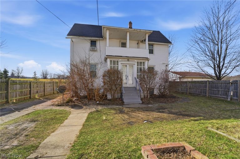 3702 15th Street, Cleveland, OH - Photo 2