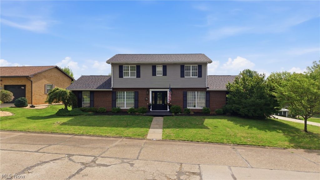 39 Oak Circle, Parkersburg, WV