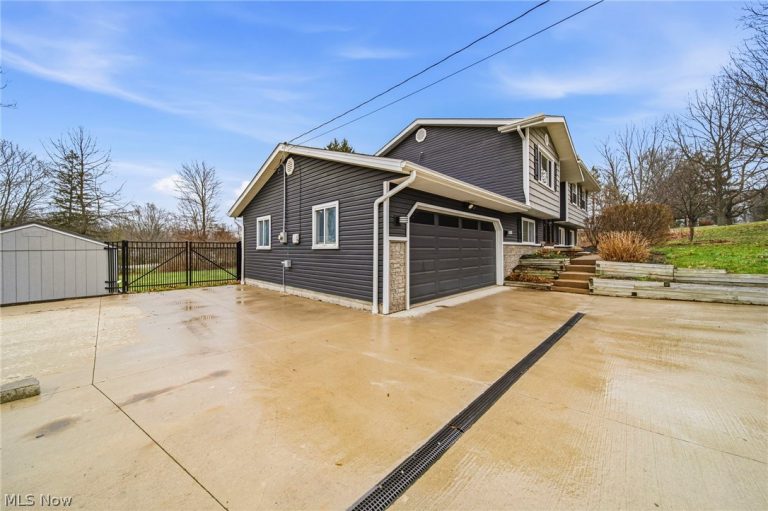 10397 Prouty Road, Concord Twp, OH - Photo 2