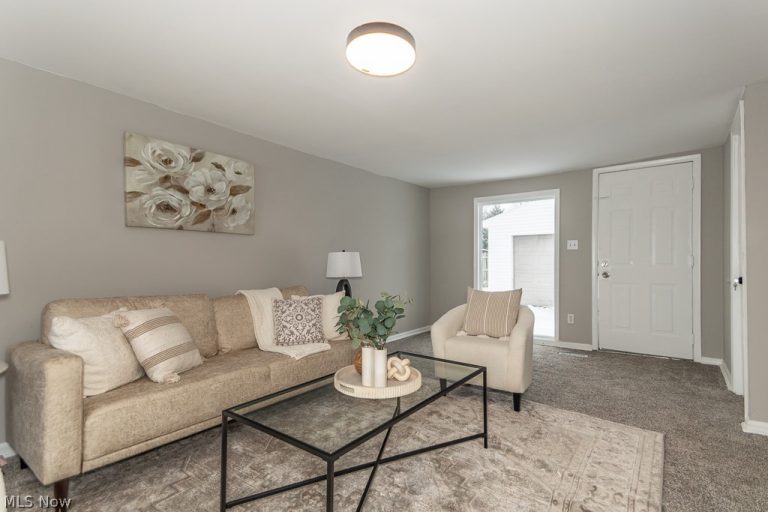 7325 Adkins Road, Mentor, OH - Photo 4