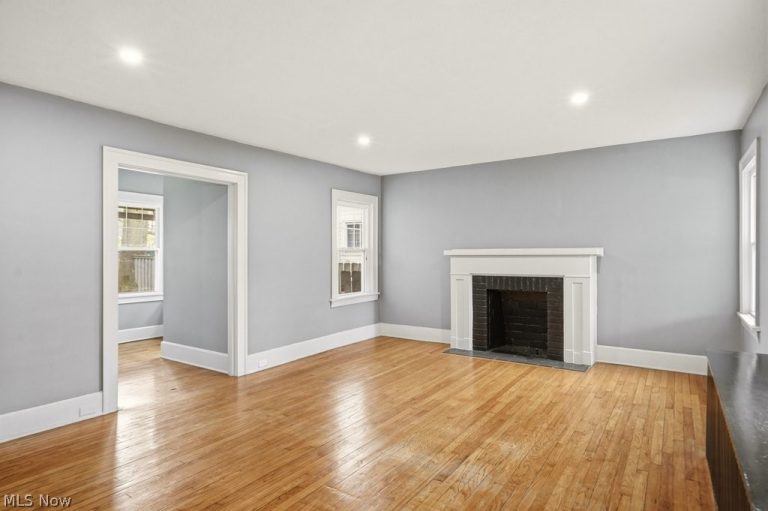 2209 Lamberton Road, Cleveland Heights, OH - Photo 2