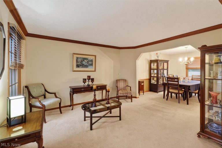 648 Landerwood Lane, Avon Lake, OH - Photo 8