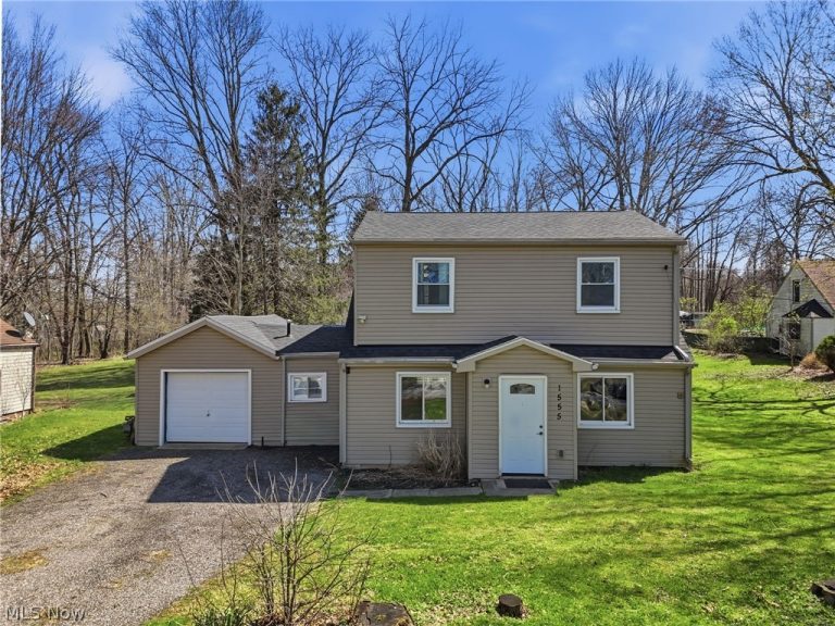 1555 Ambre Drive, Akron, OH, 44312