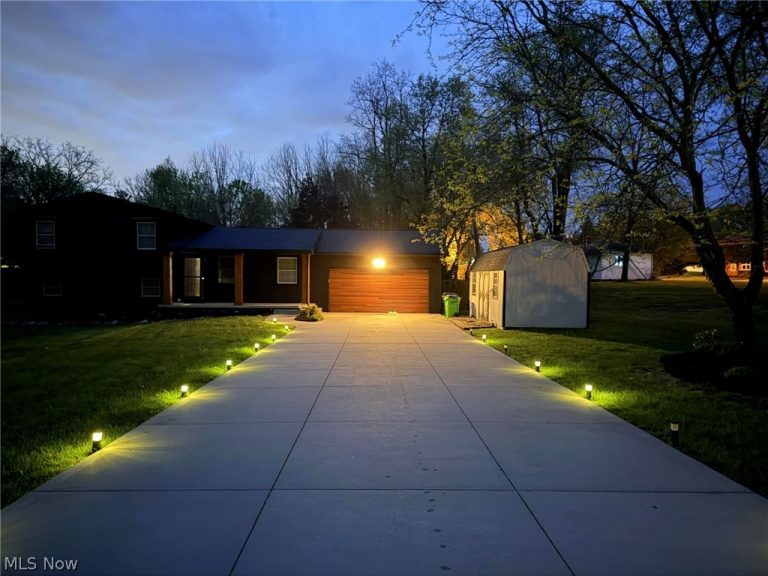 3525 Balsamwood Boulevard, Uniontown, OH - Photo 3