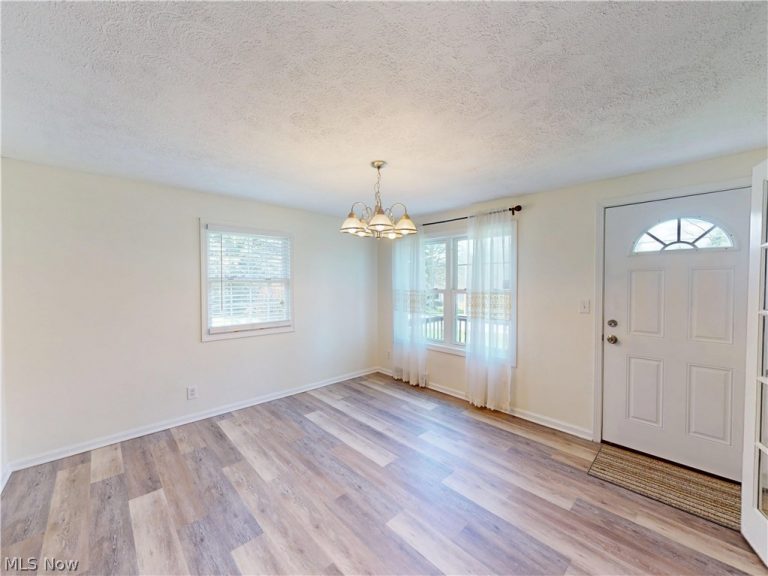 867 Sunset View Boulevard, Tallmadge, OH - Photo 5