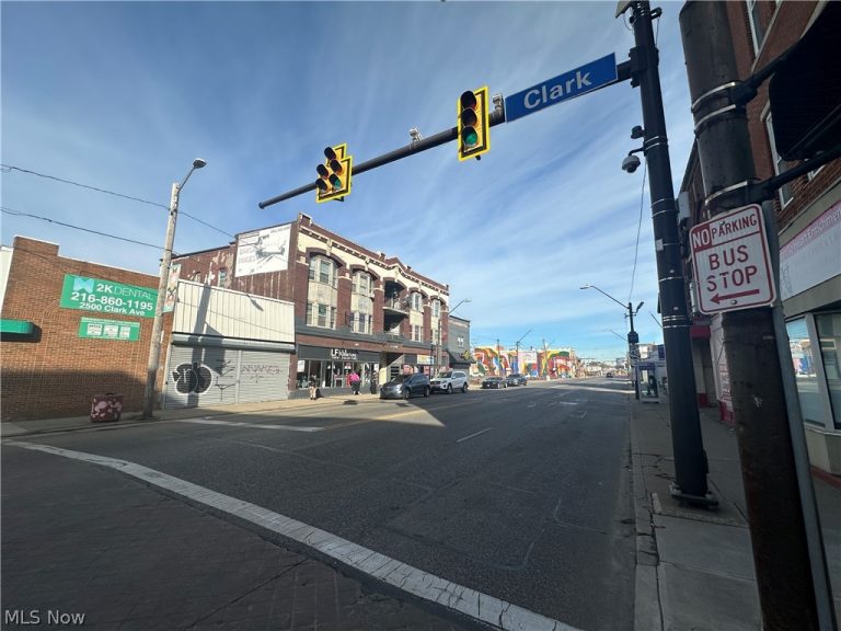 3074 25th Street #5, Cleveland, OH - Photo 2