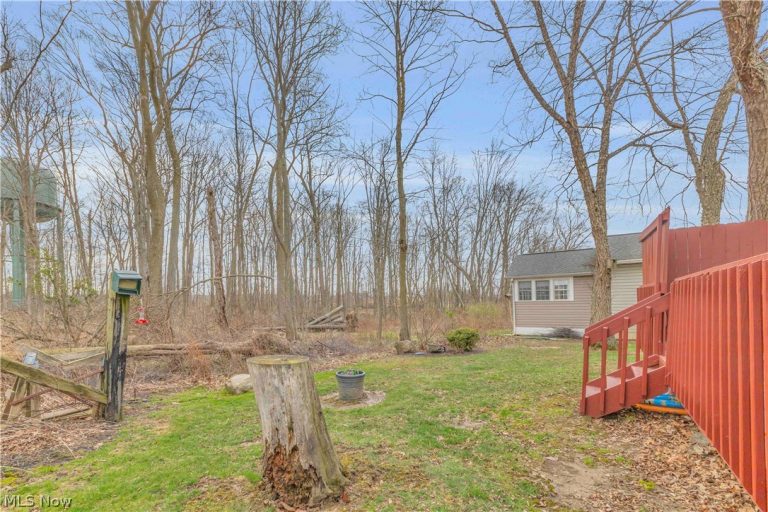 144 Royal Crest Drive #M, Seville, OH - Photo 6