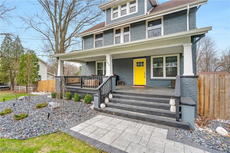 252 Indianola Road, Youngstown, OH - Photo 3