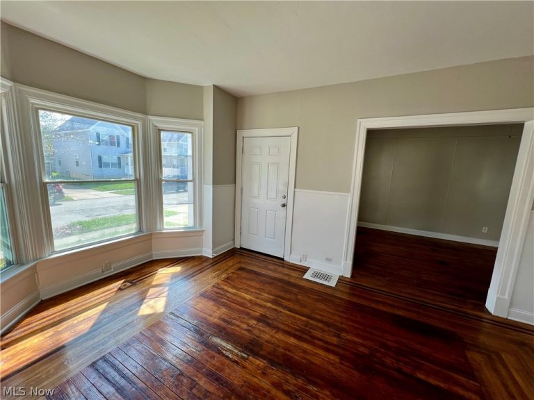 1334 89th Street, Cleveland, OH - Photo 4