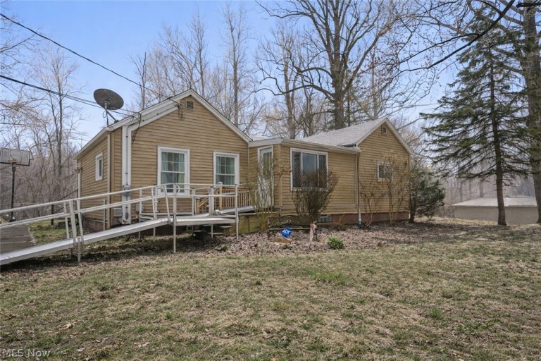 154 May Avenue, Northfield, OH - Photo 2
