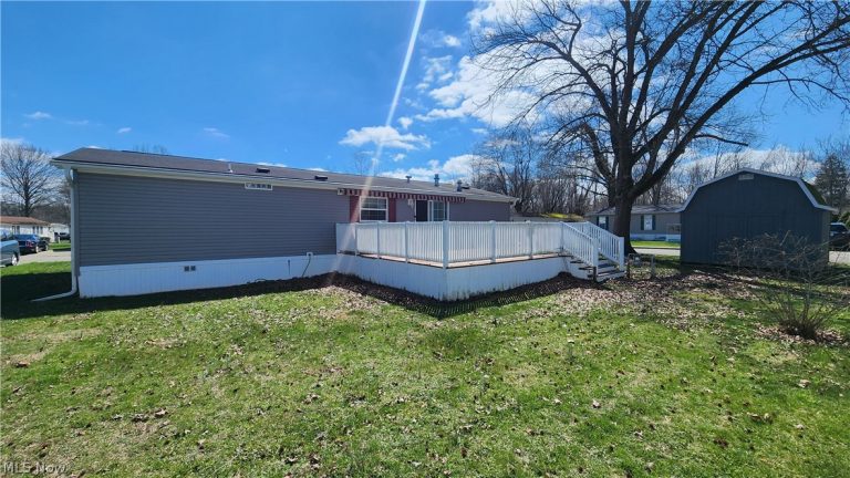 345 Sea Gull Lane, New Philadelphia, OH - Photo 4