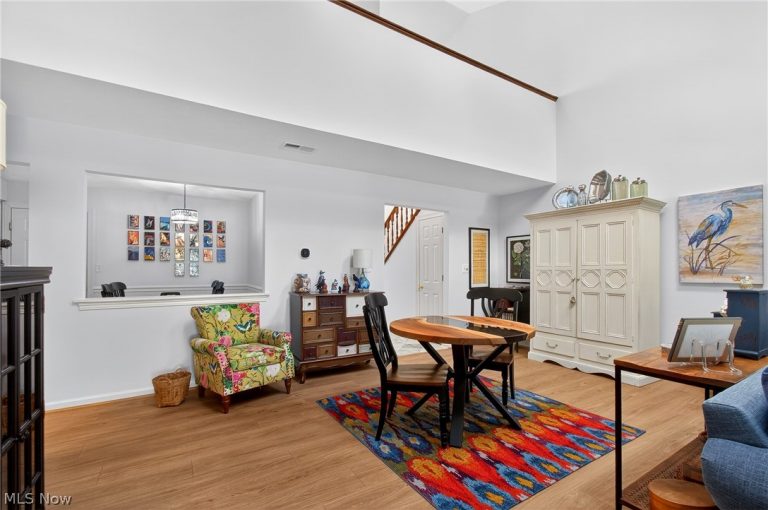 858 Sutton Place, Akron, OH - Photo 8