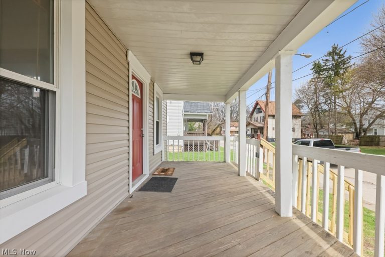 44 Agate Place, Akron, OH - Photo 3