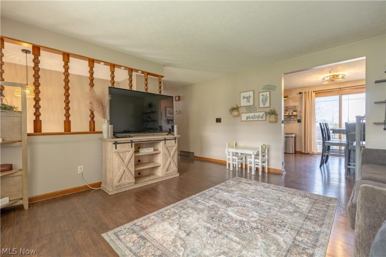 13700 Market Avenue, Hartville, OH - Photo 6