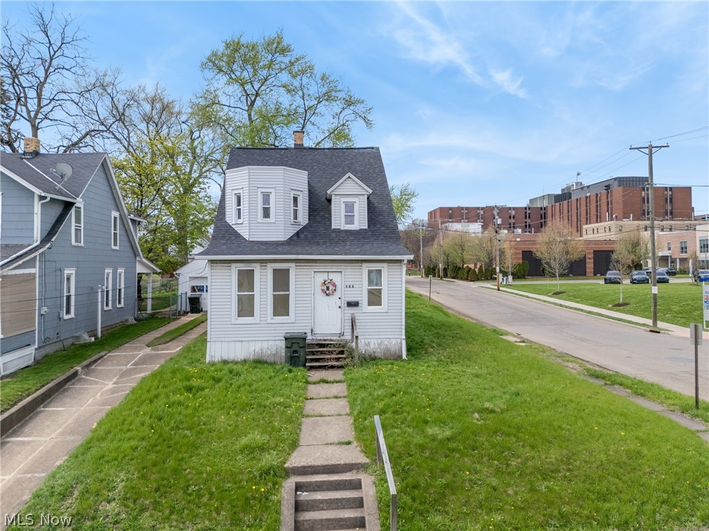 703 Arlington Avenue, Canton, OH