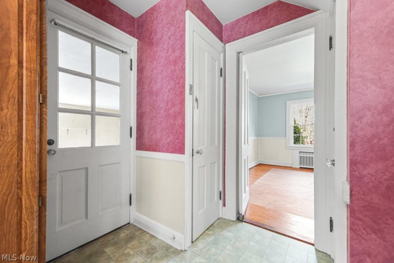 1134 Glamorgan Street, Alliance, OH - Photo 8