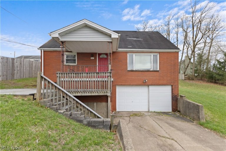 337 Greenbrier Road, Weirton, WV, 26062