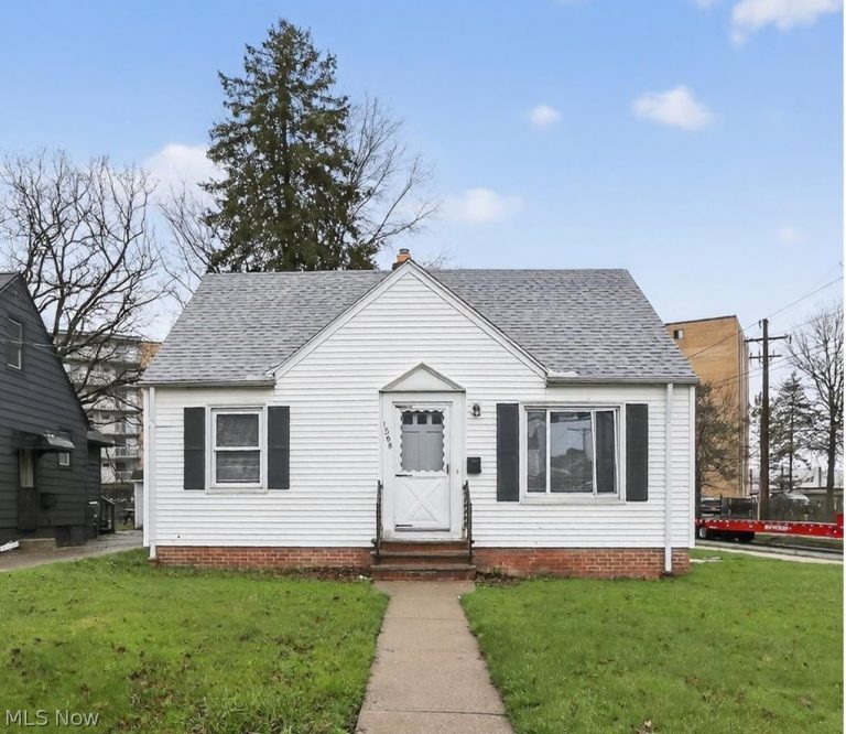 1568 Parker Drive, Mayfield Heights, OH, 44124