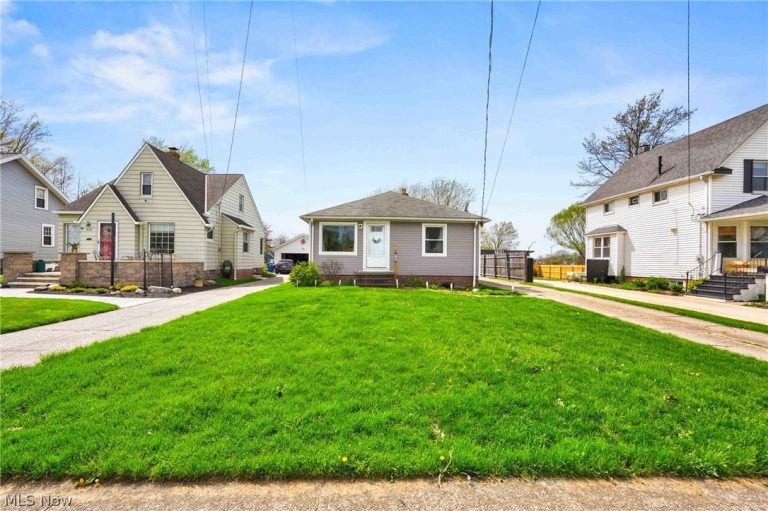 3124 142nd Street, Cleveland, OH - Photo 4