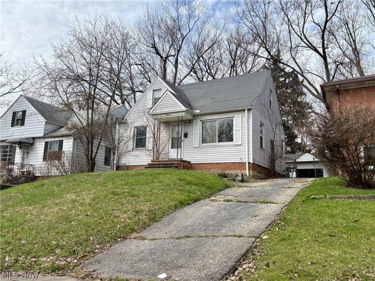 20803 Kenyon, Maple Heights, OH - Photo 3