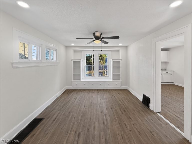 3235 94th Street, Cleveland, OH - Photo 8