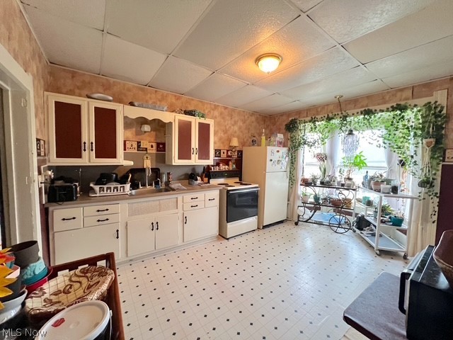 216 Main Street, Bowerston, OH - Photo 6