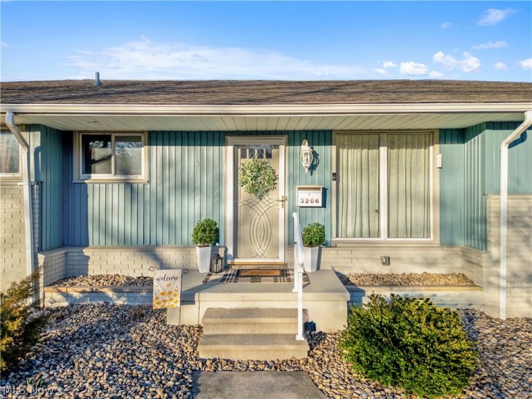 3206 Fairview Avenue, Parkersburg, WV - Photo 3