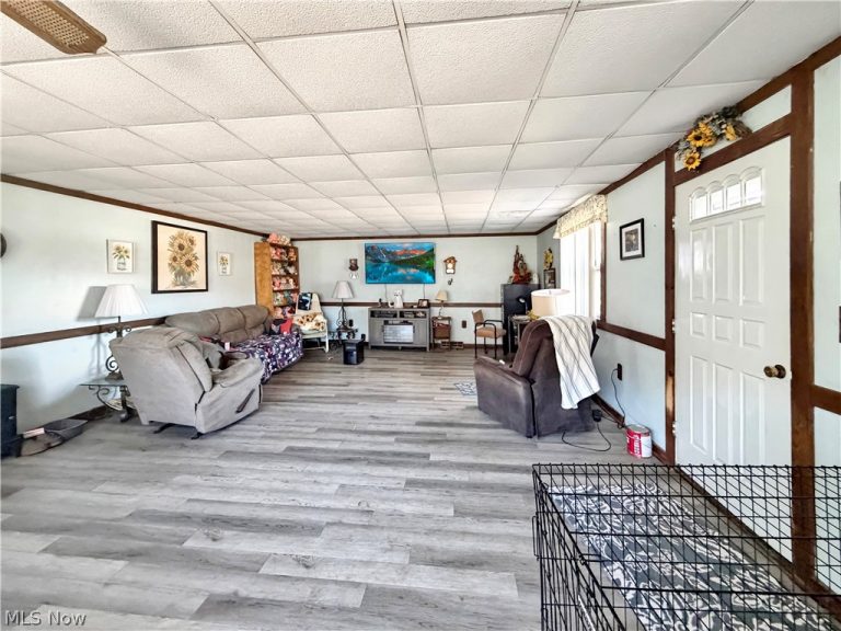 34 Benson Lane, Wellsburg, WV - Photo 4