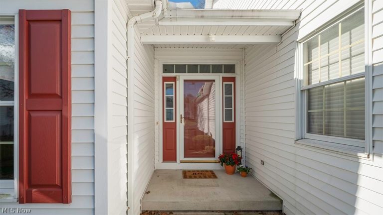 248 Cranberry Court, Warren, OH - Photo 6