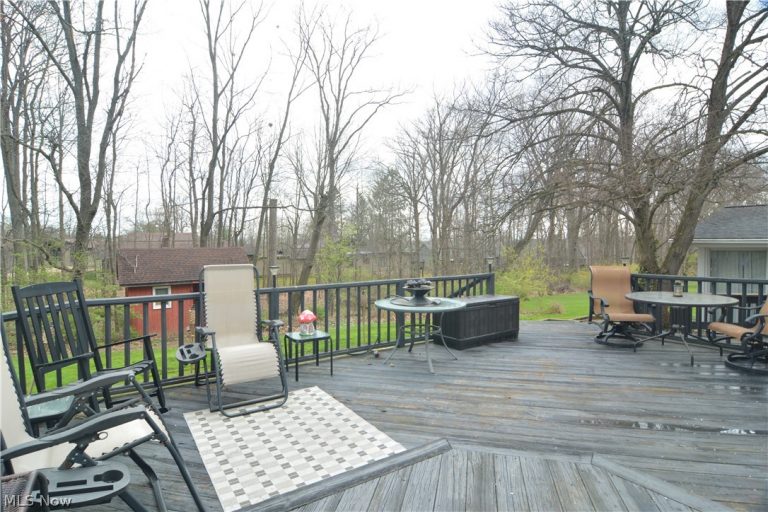 6921 Cranbrook Drive, Brecksville, OH - Photo 5