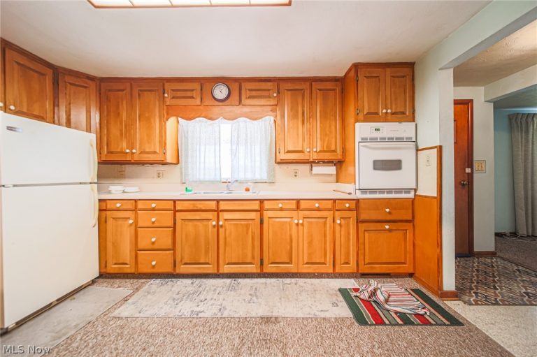 380 Barnard, Wooster, OH - Photo 3